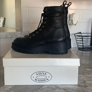 Steve Madden Tornado Black Leather Boots